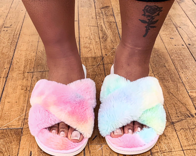 COTTON CANDY FUZZY SLIPPERS